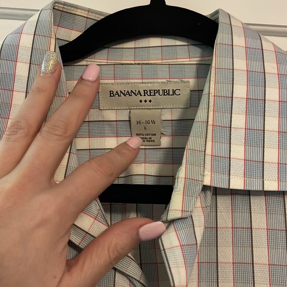 Banana Republic Men’s Button Up - Picture 2 of 3